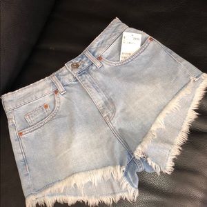 New with tag H&M jean high waisted shorts